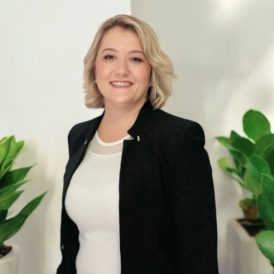 Elif Özay